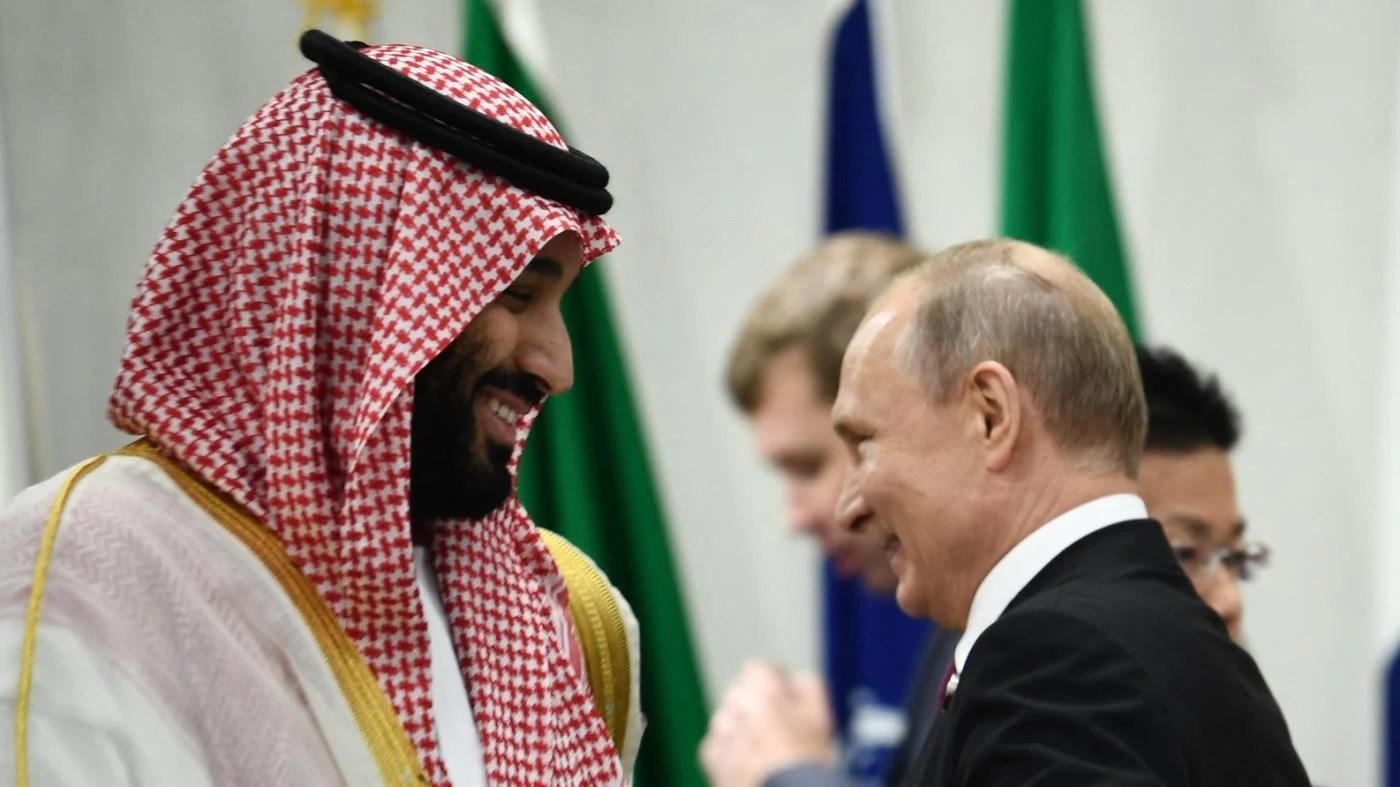 سعى السعوديون إلى خفض إنتاج النفط بشكل فاجأ حتى روسيا