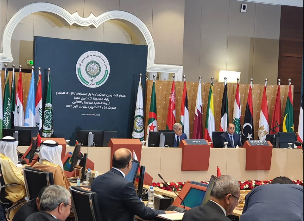 خلال انعقاد القمة العربية - الجزائر