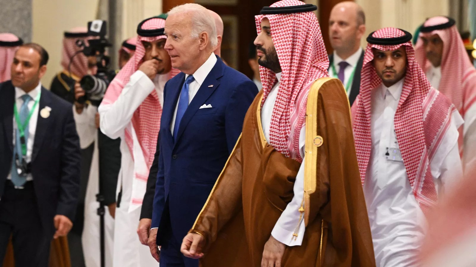ولي العهد السعودي محمد بن سلمان برفقه الرئيس الأميركي جو بايدن (أرشيف)