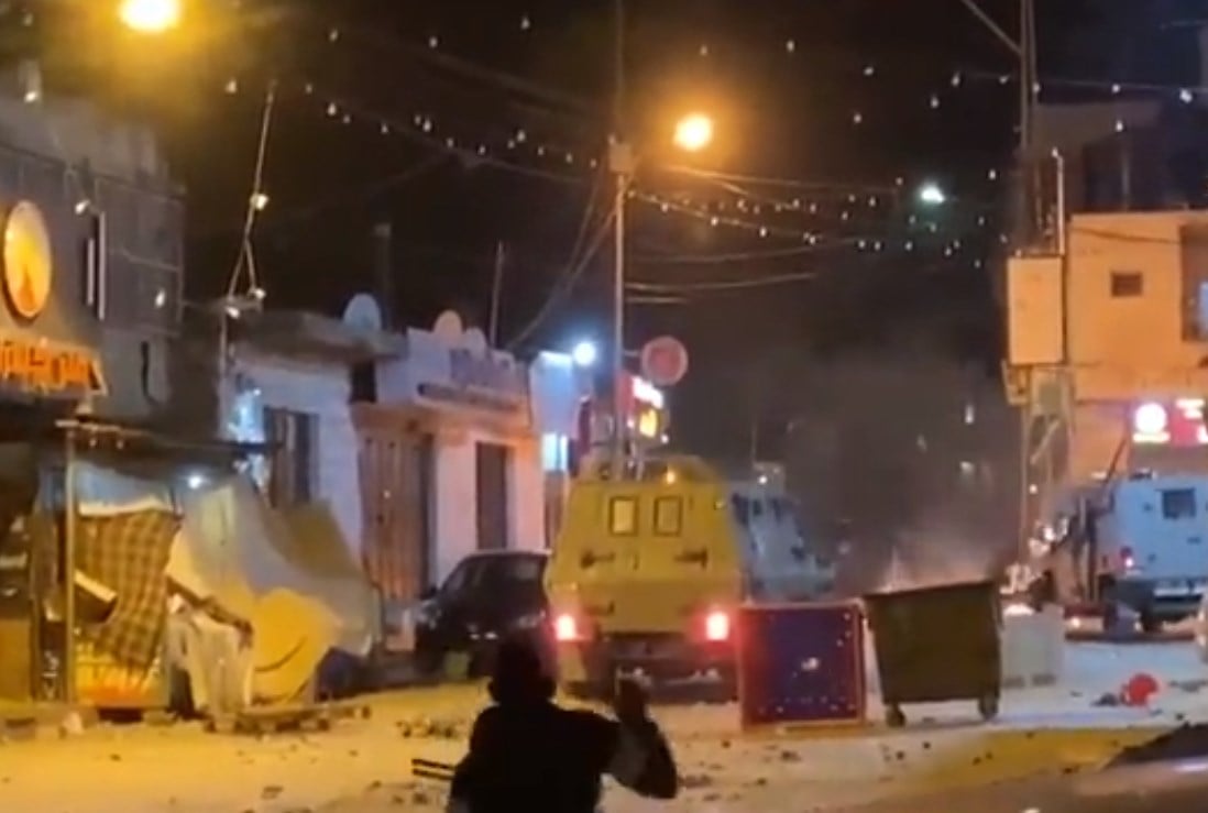 8 إصابات إحداها خطيرة خلال مواجهات مع قوات الاحتلال جنوب الخليل