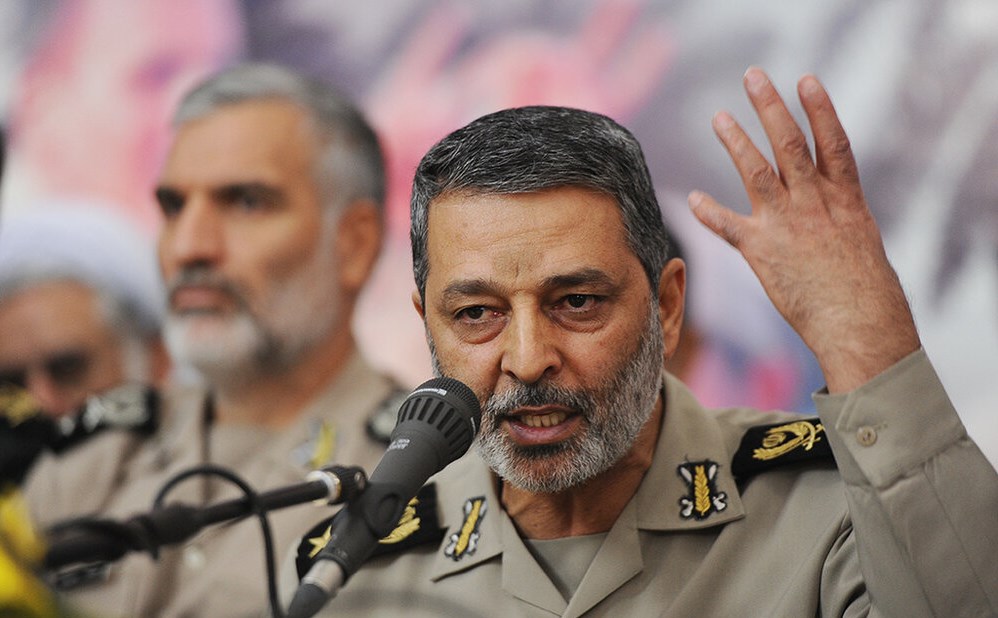إيران: 