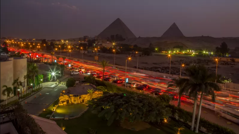 مصر تخفض إضاءة الساحات العامة في إطار إجراءات لترشيد الطاقة