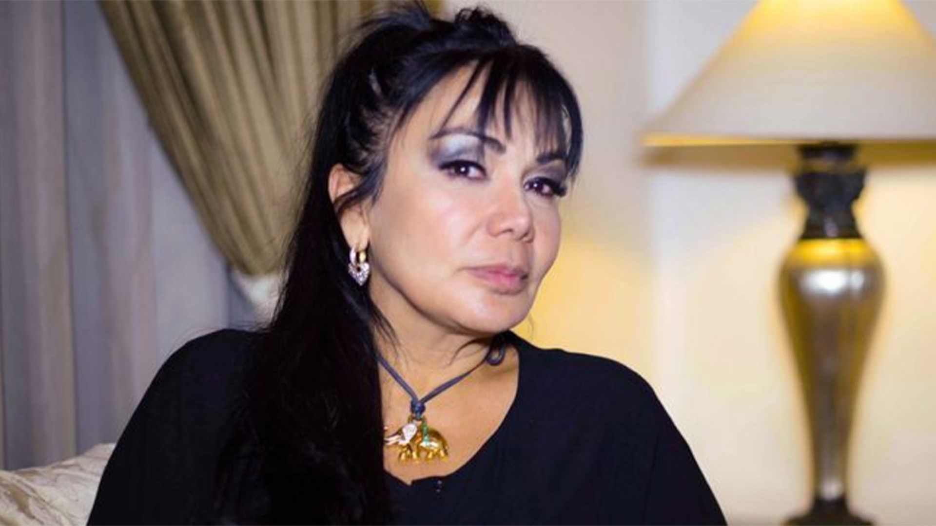 سيدة مكسيكية تقاضي 