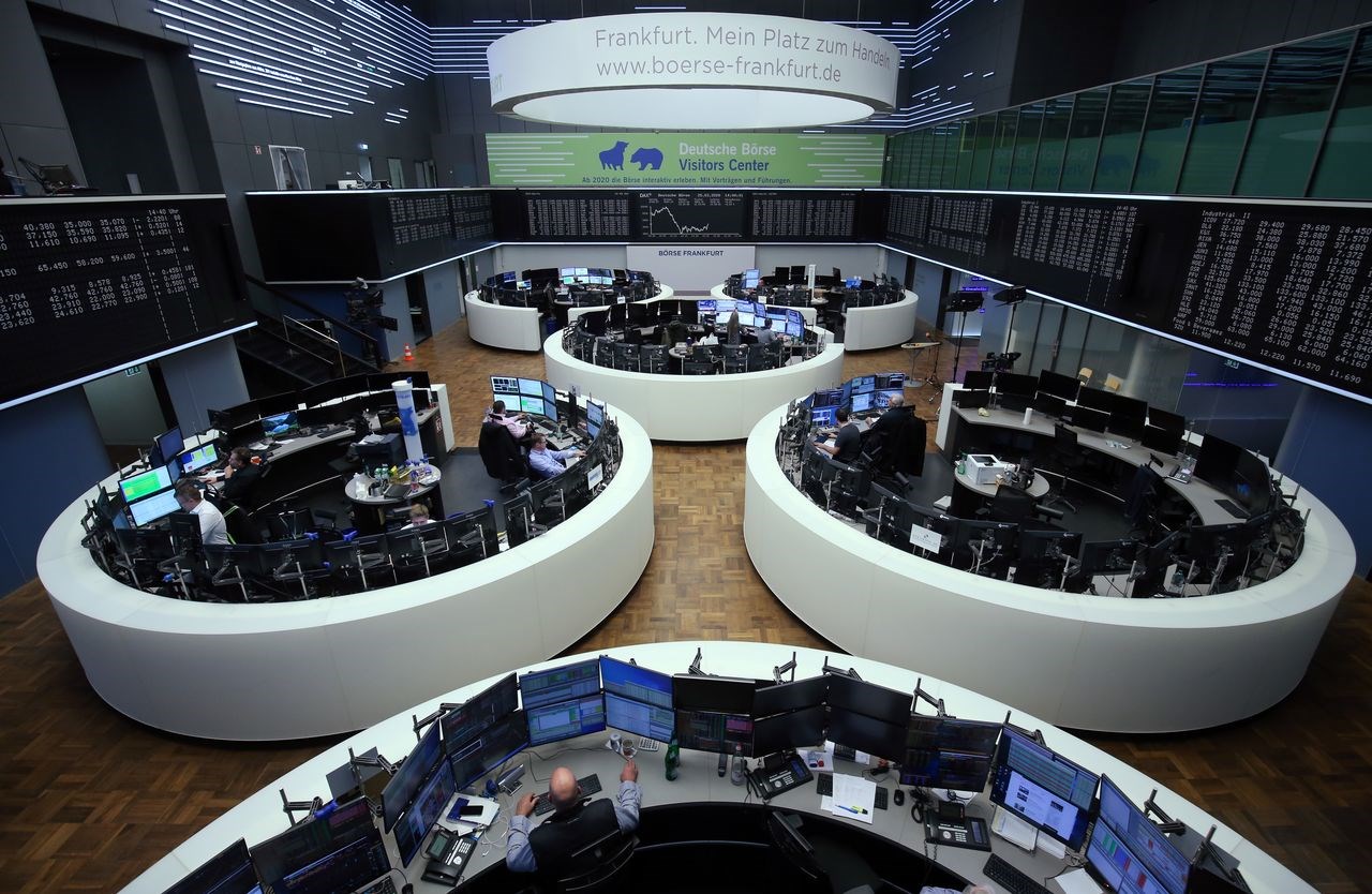 الأسهم الأوروبية تخسر 1.6%بفعل بيانات التضخم الأميركية