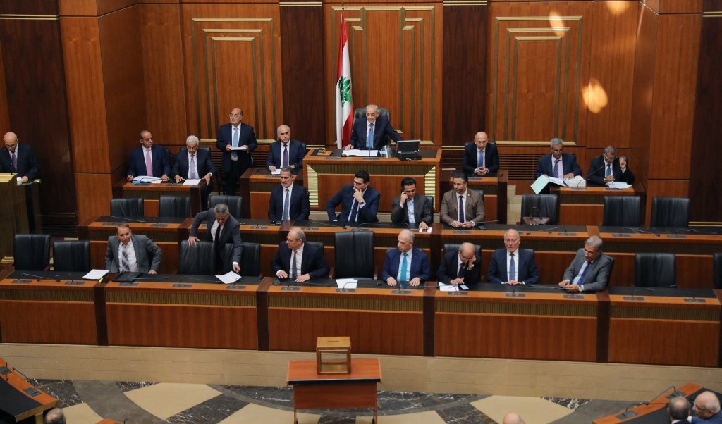 رئيس مجلس النواب اللبناني يرفع جلسة انتخاب رئيس للجمهورية بعد عدم توفر النصاب