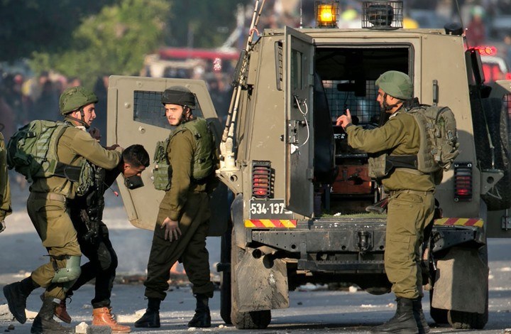 فلسطين: قوات الاحتلال تشنّ حملة اعتقالات واسعة في مدن الضفة الغربية