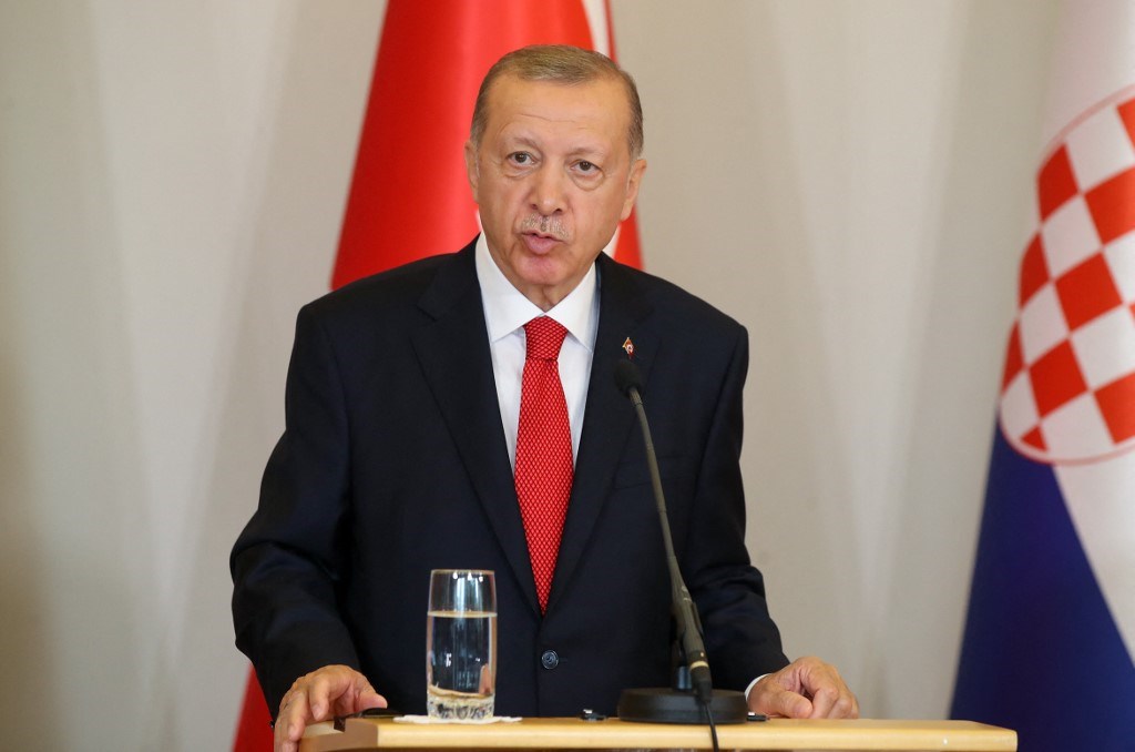 غردوغان من كرواتيا: الحبوب تصدر إلى الدول الغنية من دون الفقيرة (أ ف ب)