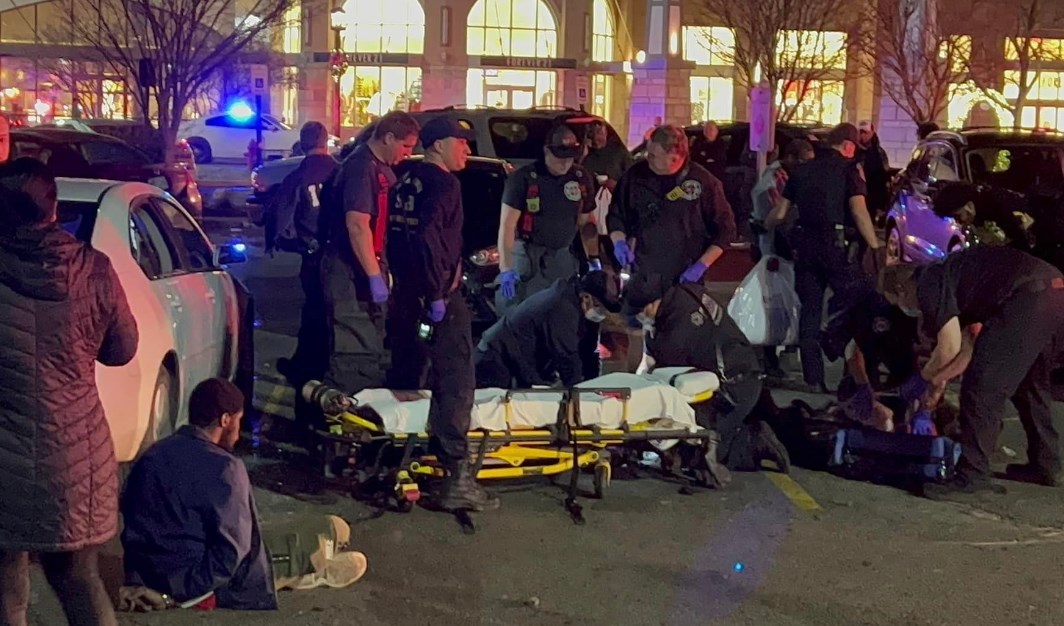 من موقع حادث إطلاق النار حادث في مدينة 