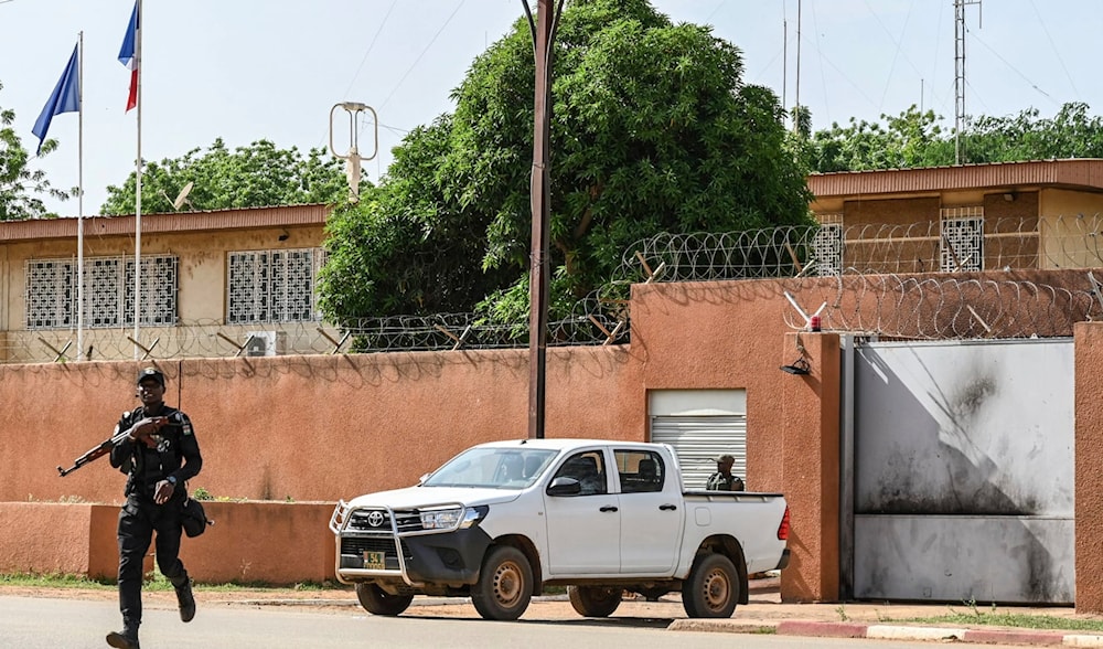 النيجر: فرنسا لا تنوي الانسحاب من البلاد