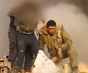 عمليات الأسر إلى غزة مستمرة مع تواصل الاشتباكات داخل المستوطنات عمليات الأسر إلى غزة مستمرة مع تواصل الاشتباكات داخل المستوطنات