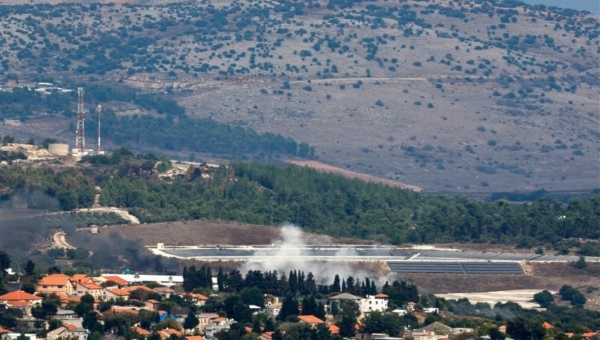 دخان يتصاعد من مستوطنة إسرائيلية في الشمال بعد سقوط صاروخ أُطلق من جنوبي لبنان