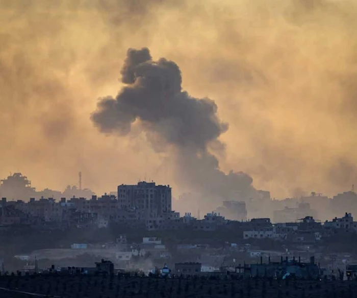 انتهاء الهدنة في غزة دون تمديد.. وقصف إسرائيلي على شمال المدينة وجنوبها