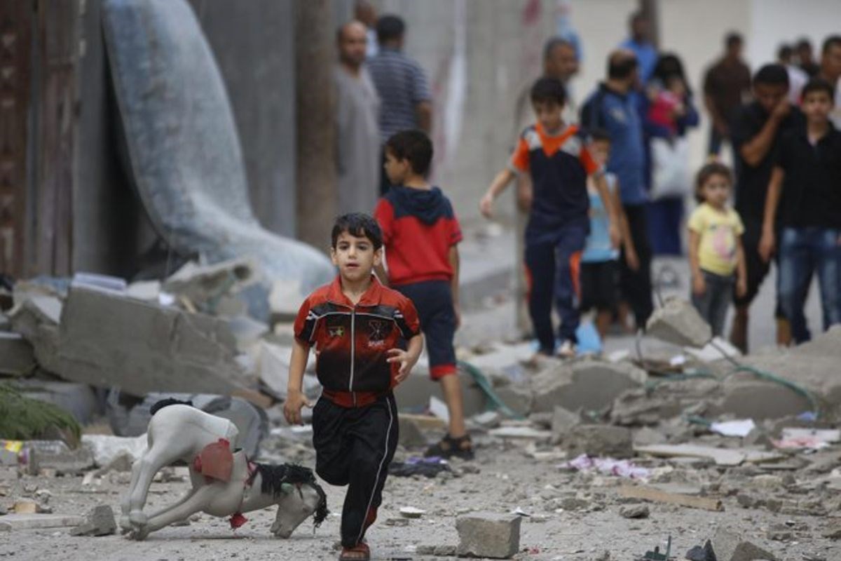 أجهش بالبكاء......نائب أوروبي يتحدث بتأثر عن الفلسطينيين