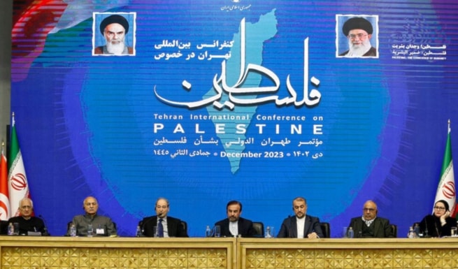 وزير الخارجية السوري فيصل المقداد خلال مشاركته في المؤتمر الدولي بشأن فلسطين في طهران