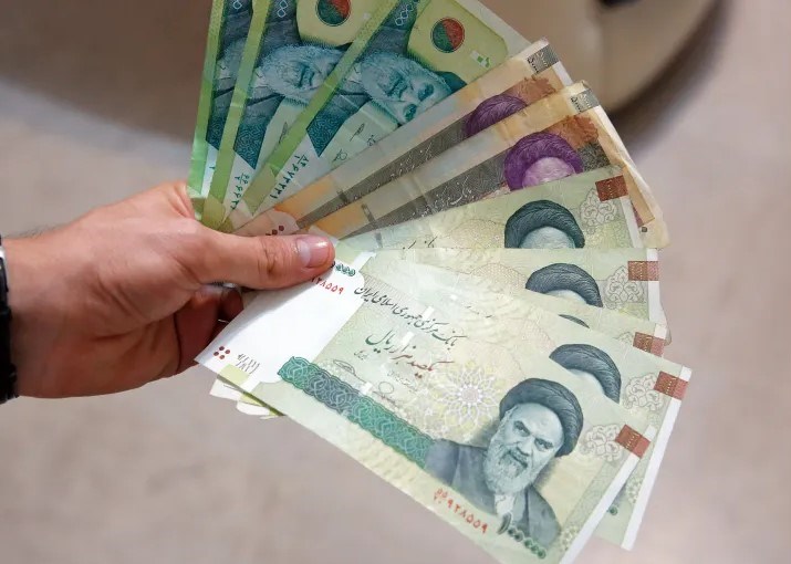 الريال الإيراني يسترد عافيته، ويرتفع 6% بعد الإعلان عن التقارب السعودي الإيراني.