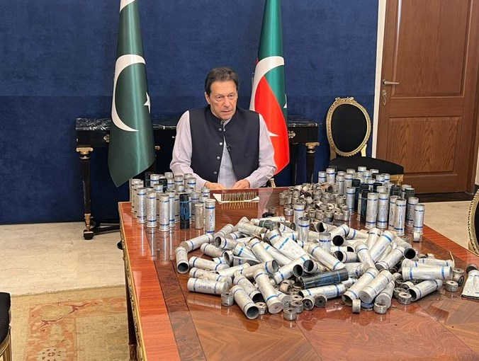 رئيس الوزراء السابق عمران خان