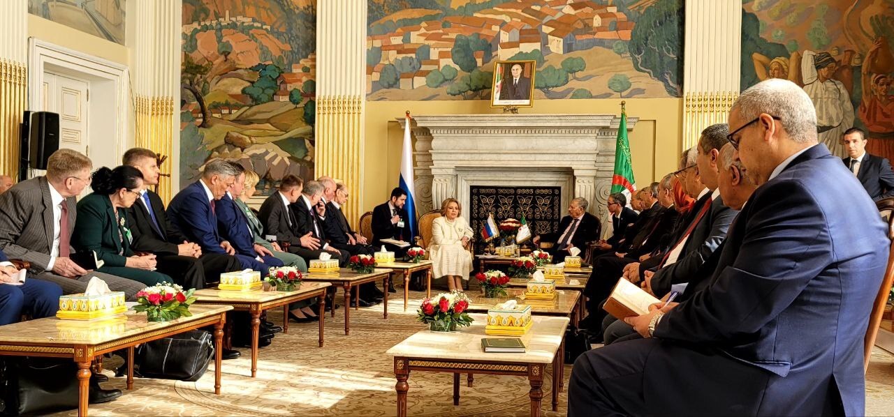 في دعوة رسمية.. بوتين يدعو تبون لزيارة روسيا