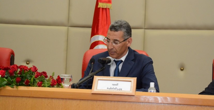 لأسباب شخصية.. وزير الداخلية التونسي يعلن استقالته