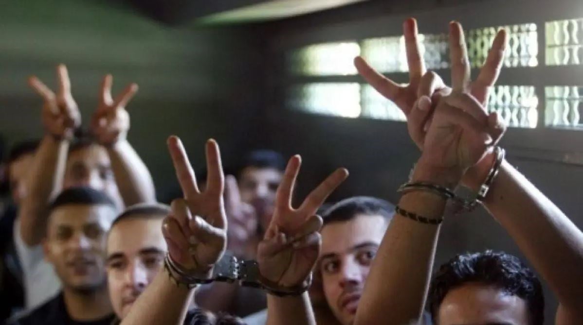الحركة الأسيرة أعلنت اليوم انتصار الأسرى في سجون الاحتلال في معركة 