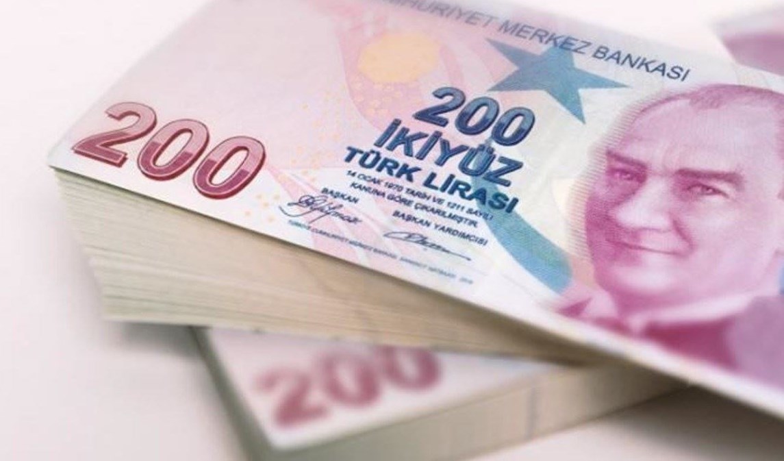 بلومبرغ: الليرة التركية ستضعف بغض النظر عمن يفوز بالإنتخابات المقبلة