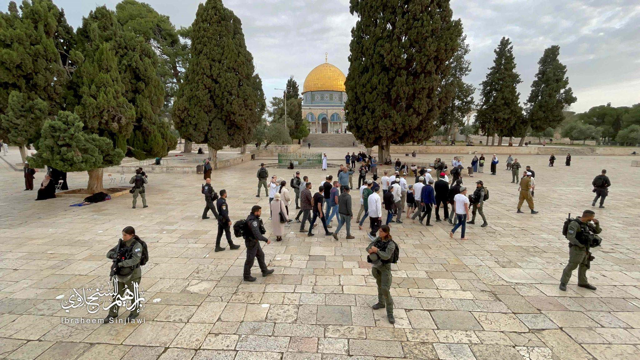 قوات الاحتلال تقتحم المسجد الأقصى وتنتشر في ساحاته