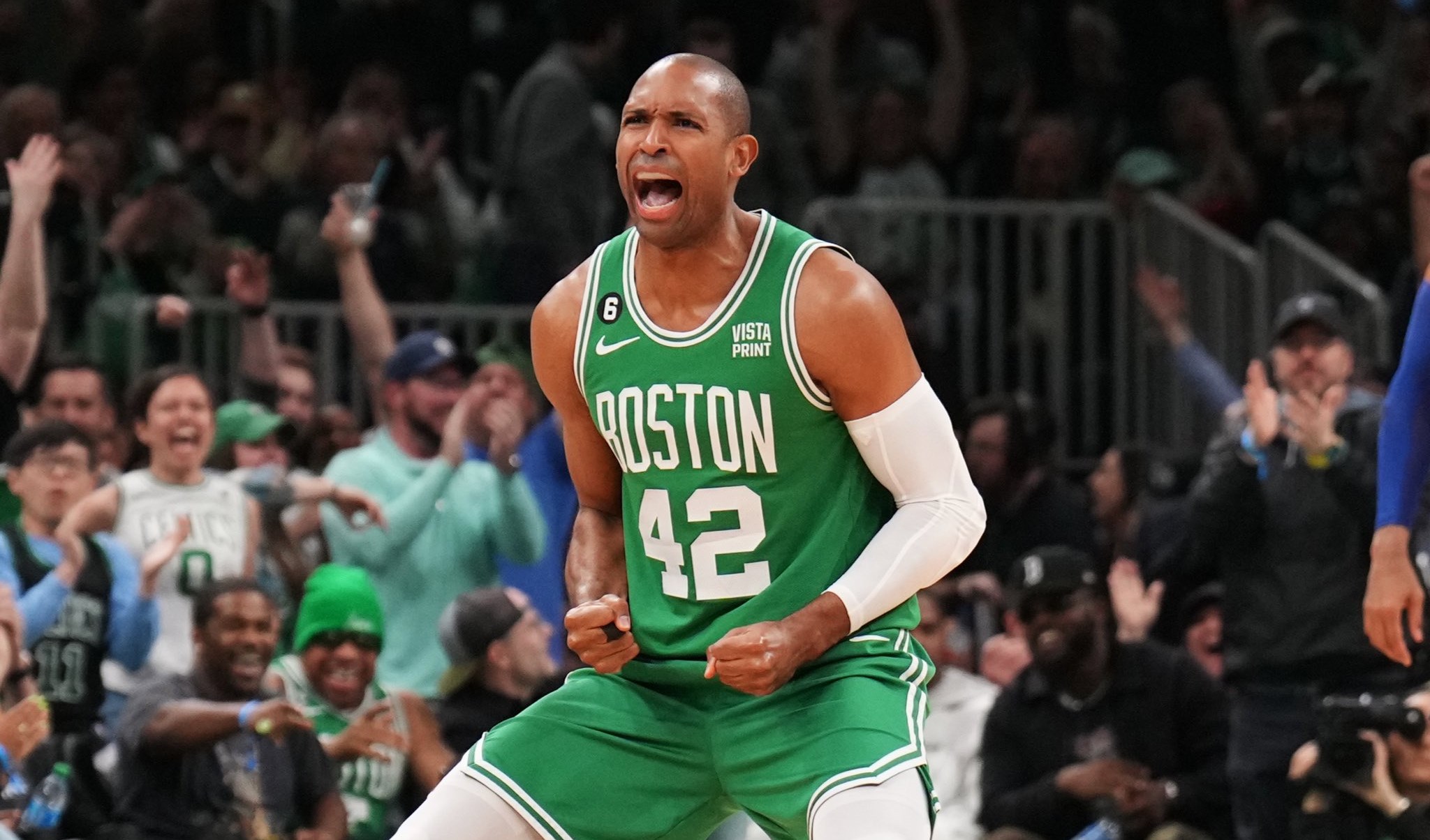 NBA: سيلتكس يتعادل مع سيكسيرز في سلسلة نصف النهائي
