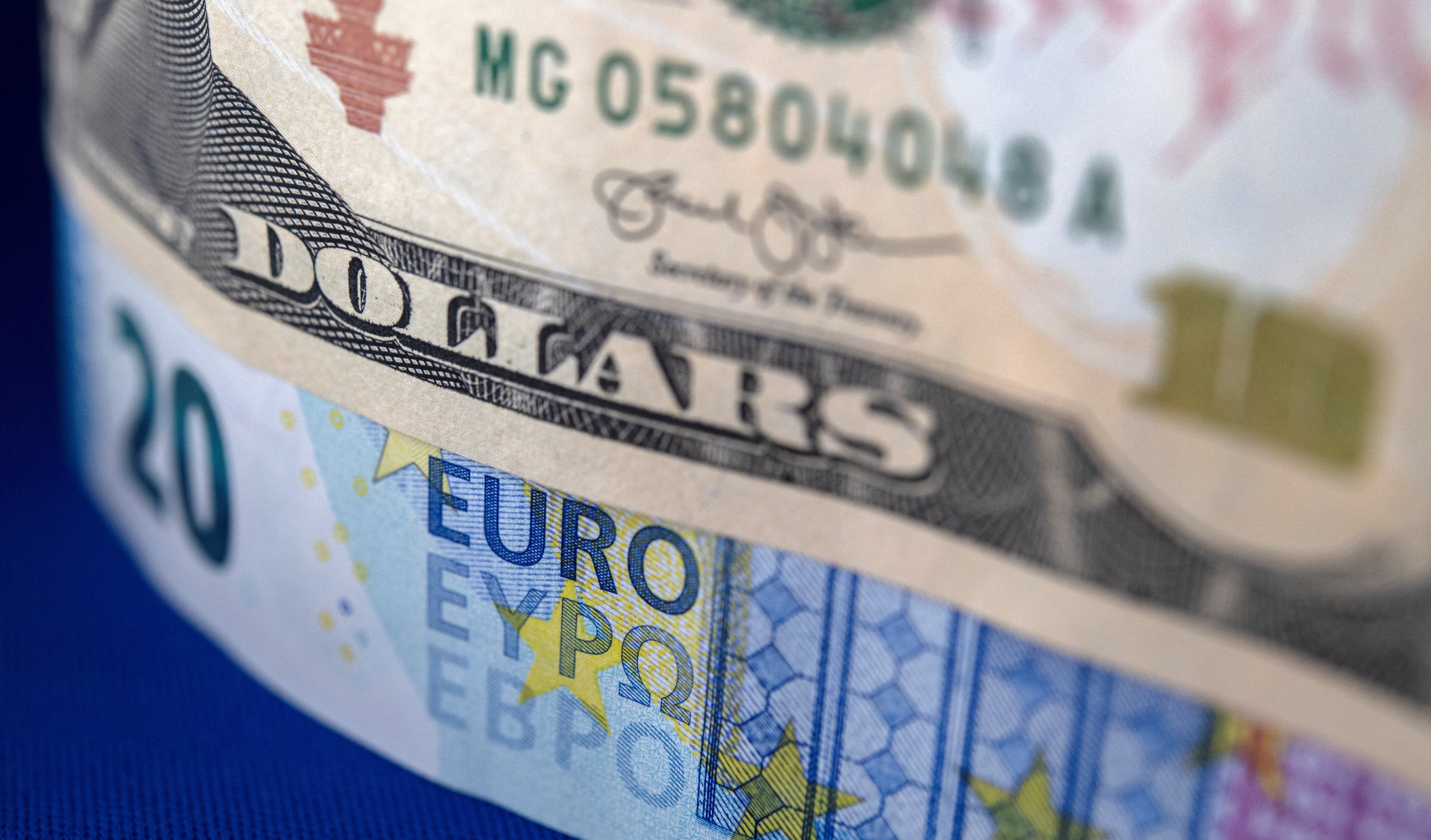 الأسهم الأوربية تفتتح على استقرار وسط مخاوف من رفع أسعار الفائدة
