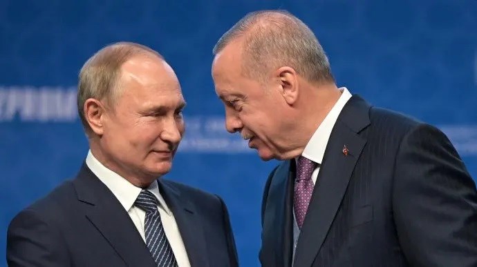  الرئيس التركي رجب طيب إردوغان  مع نظيره الروسي فلاديمير بوتين  (أرشيف)
