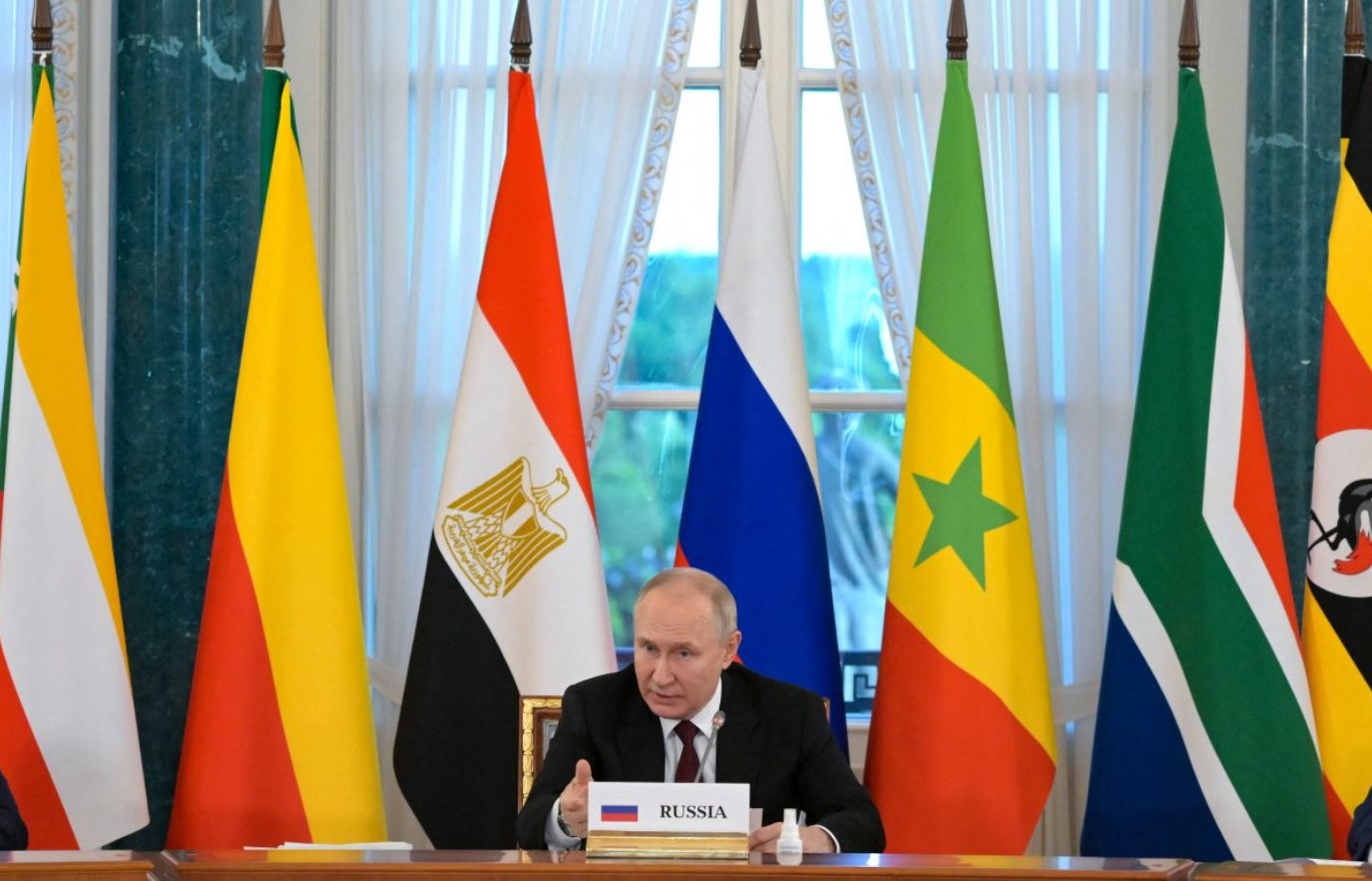 قمة روسية-أفريقية في روسيا اليوم.. وأبرز القضايا الحرب الأوكرانية وصفقة الحبوب 