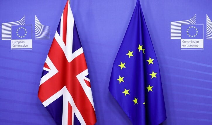 متحدية البريكست.. عدد من الشركات البريطانية تستثمر في الاتحاد الأوروبي