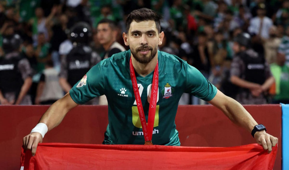 رافضاً للتطبيع..  خالد كردغلي ينسحب من مباراة الوحدات وشباب الأهلي دبي