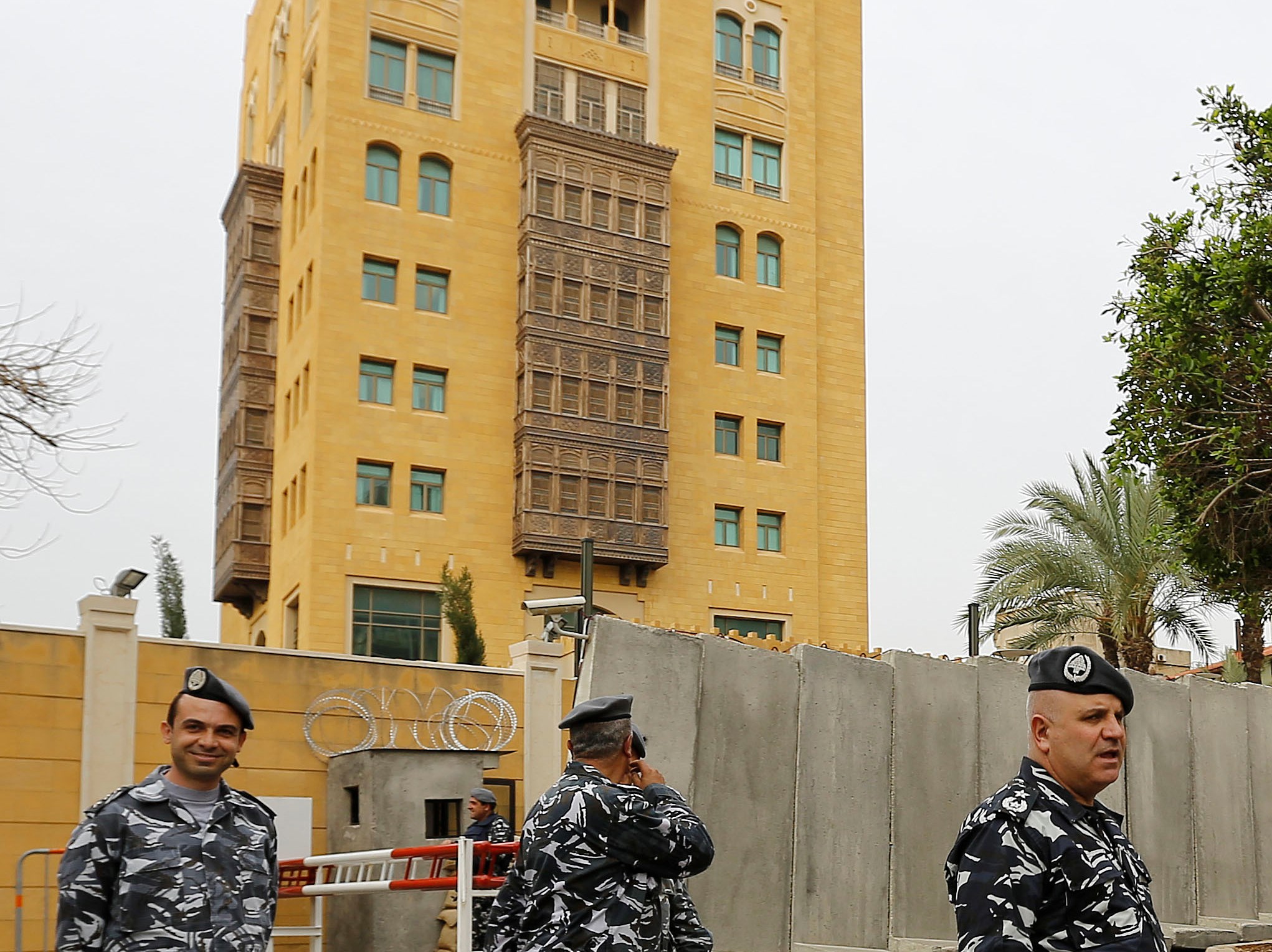 السعودية لمواطنيها في لبنان: غادروا الأراضي بسرعة