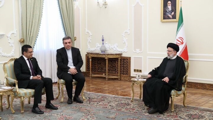 الرئيس الإيراني إبراهيم رئيسي يستقبل وزير الخارجية السريلانكي علي صبري
