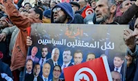 السلطات التونسية شنّت حملة اعتقالات استهدفت العديد من المعارضين السياسيين