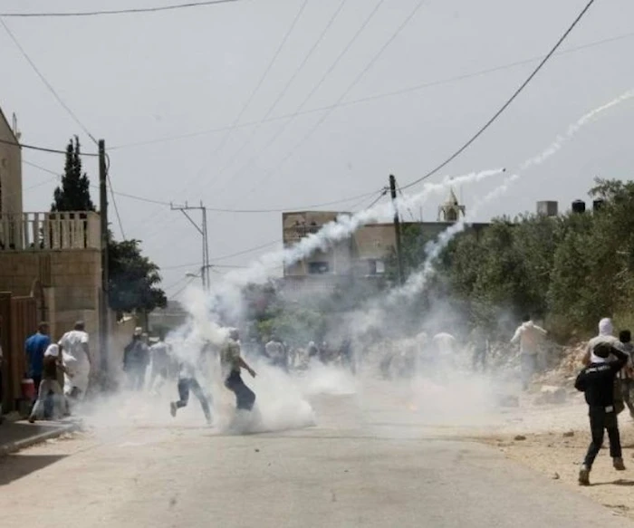 كتيبة طولكرم تستهدف بالرصاص نقطة حراسة للاحتلال على معبر الطيبة غربي المدينة كتيبة طولكرم تستهدف بالرصاص نقطة حراسة للاحتلال على معبر الطيبة غربي المدينة