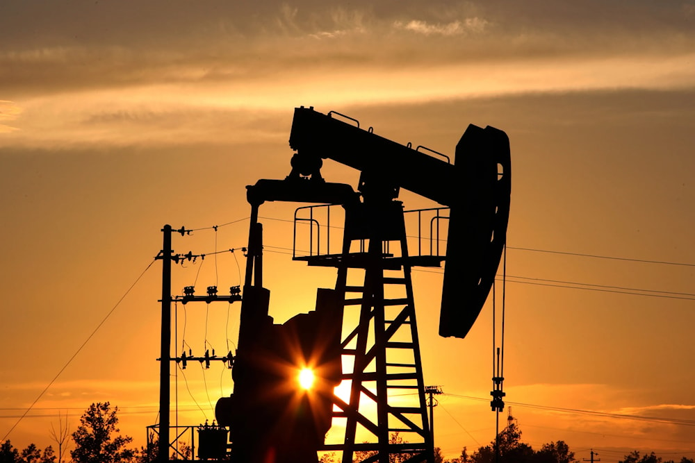 أسعار النفط تتراجع وسط استمرار مخاوف الطلب