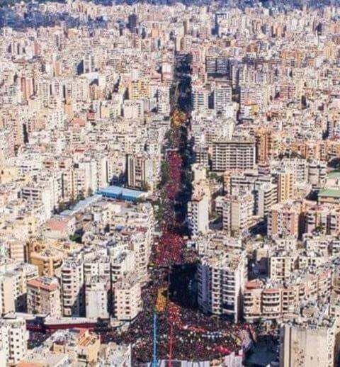 صورة أرشيفية لحشود الضاحية المناصرة لقضايا الحق