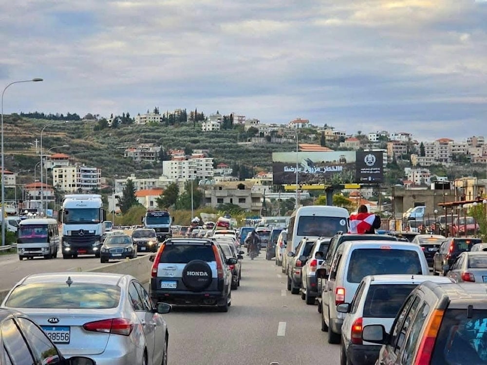 لبنانيون عائدون إلى منازلهم ومدنهم بعد إيقاف العدوان الإسرائيلي على لبنان