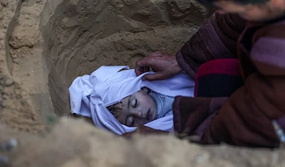 عدد الشهداء في غزّة الإجمالي بلغ نحو 29800 جلّهم من الأطفال والنساء