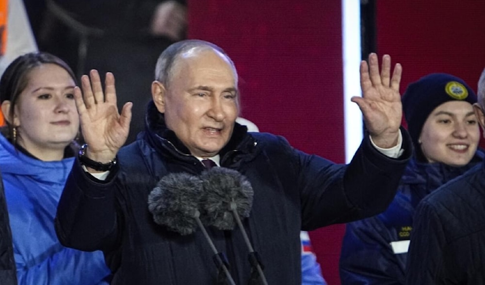 الرئيس الروسي فلاديمير بوتين يفوز في الانتخابات.