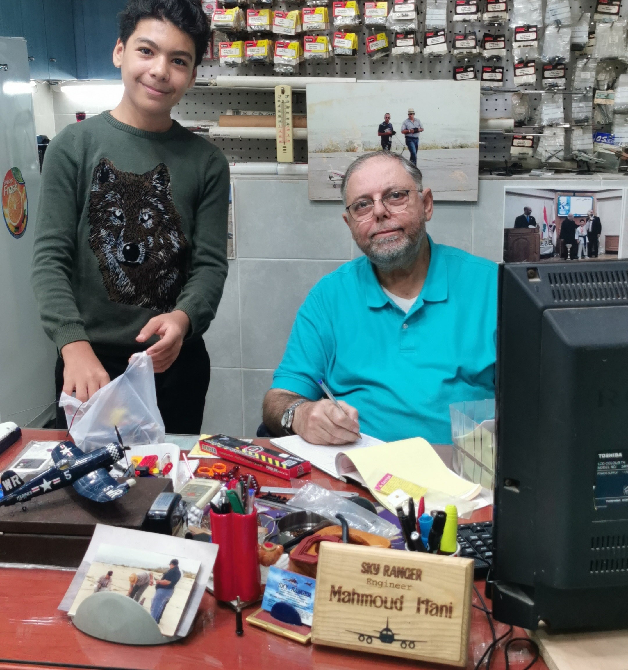 مهندس الطيران العالمي عيتاني مع التنير