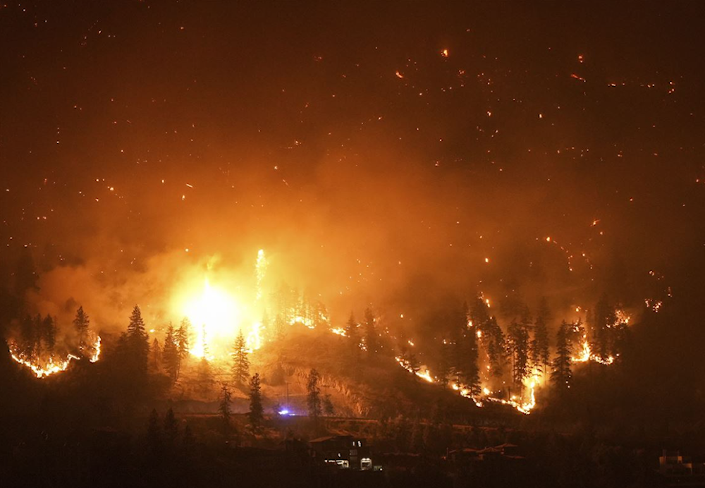 كحرائق الغابات الكبرى أتت على نحو عشرة آلاف هكتار في جميع أنحاء غربي كندا
