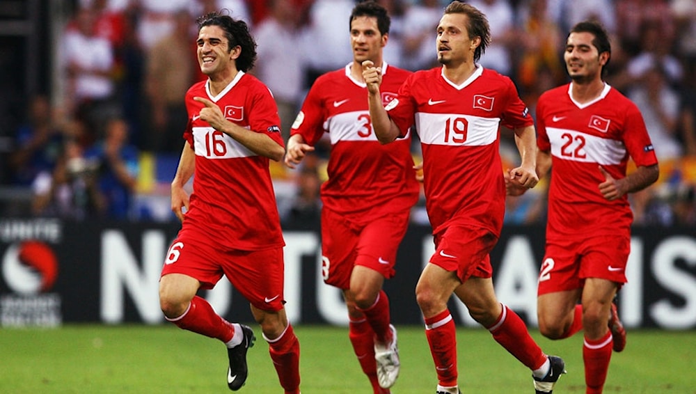 وصل منتخب تركيا إلى نصف نهائي بطولة كأس أوروبا 2008 (ويب) 