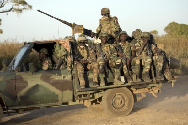 جيش النيجر يقول إنه قتل مقاتلا 