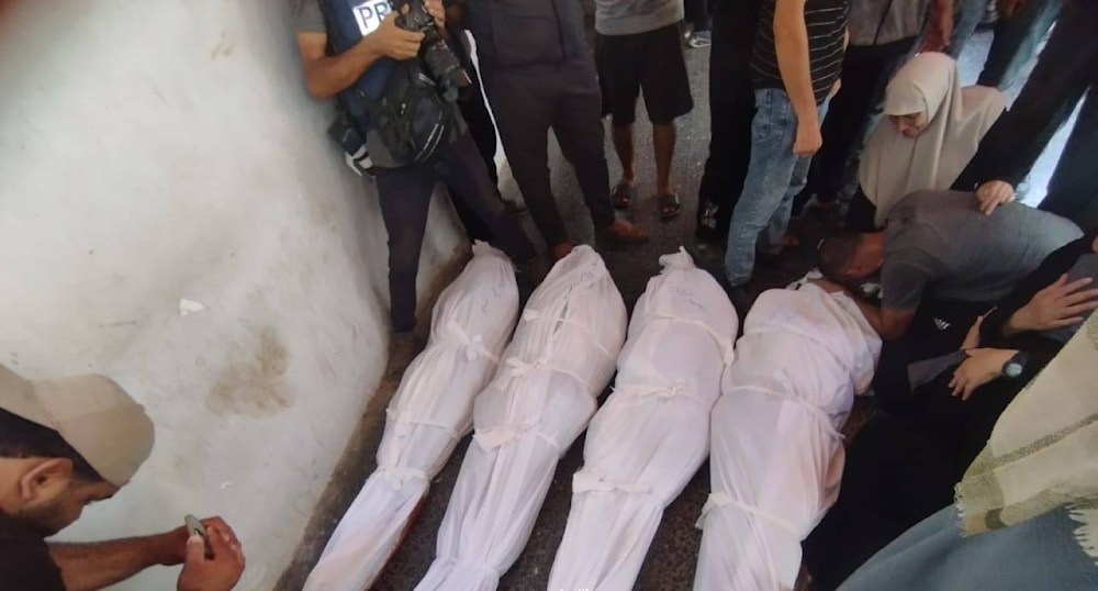 جثامين شهداء من جراء قصف الاحتلال الإسرائيلي على محيط مدرسة 