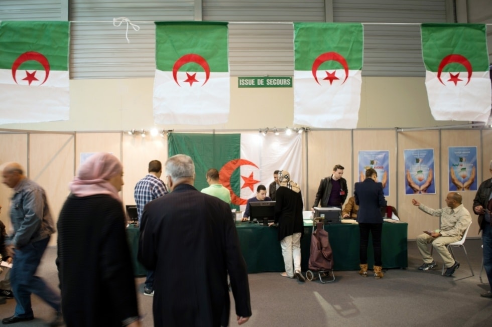 تحسبا للاستحقاق الرئاسي بالجزائر.. 3 مرشحين طلبوا رسمياً إيداع ملفاتهم - للتدقيق جاهز