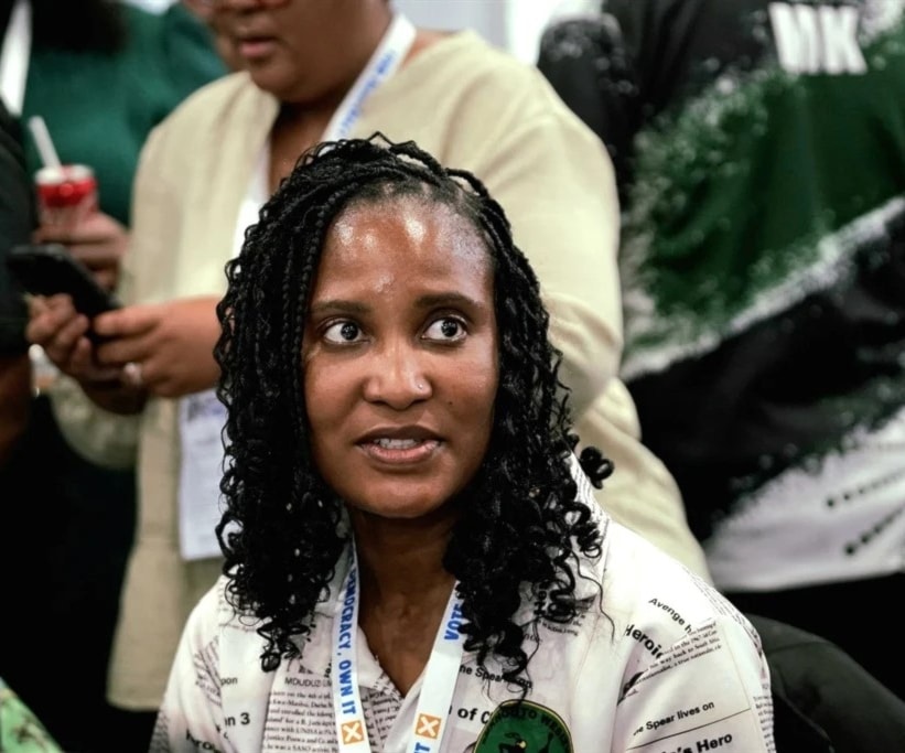 دودوزيل زوما سامبودلا ابنة رئيس جنوب أفريقيا السابق جايكوب زوما