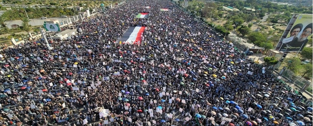 تظاهرات شعبية يمنية مليونية في ميدان السبعين في صنعاء
