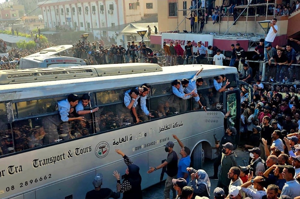 مشاهد من استقبال الأسرى المحررين في خان يونس، جنوبي قطاع غزة (وسائل إعلام فلسطينية)