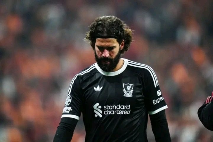 ليفربول يفقد أليسون بيكر مجددًا بسبب الإصابة
